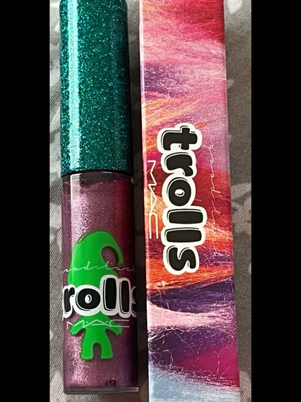 MAC x Trolls Lipglass in “Glitter Grunge”(Limited Edition)